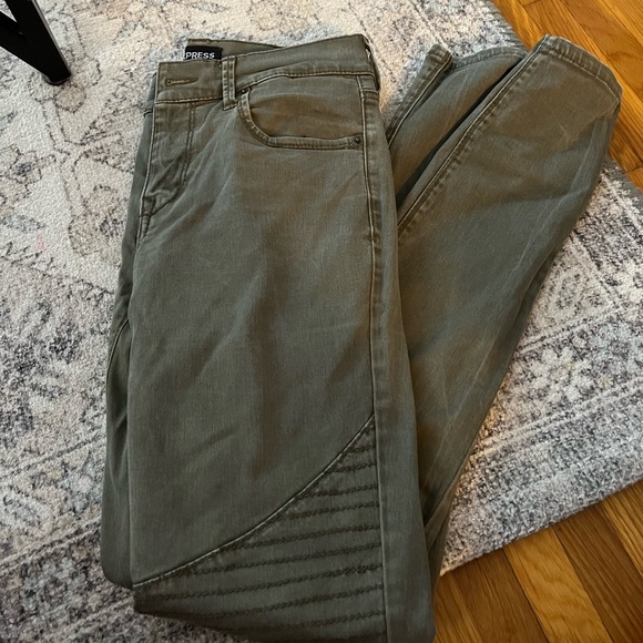Express pants - Picture 4 of 4